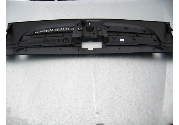 решітка передня Peugeot Partner, 03-08 р